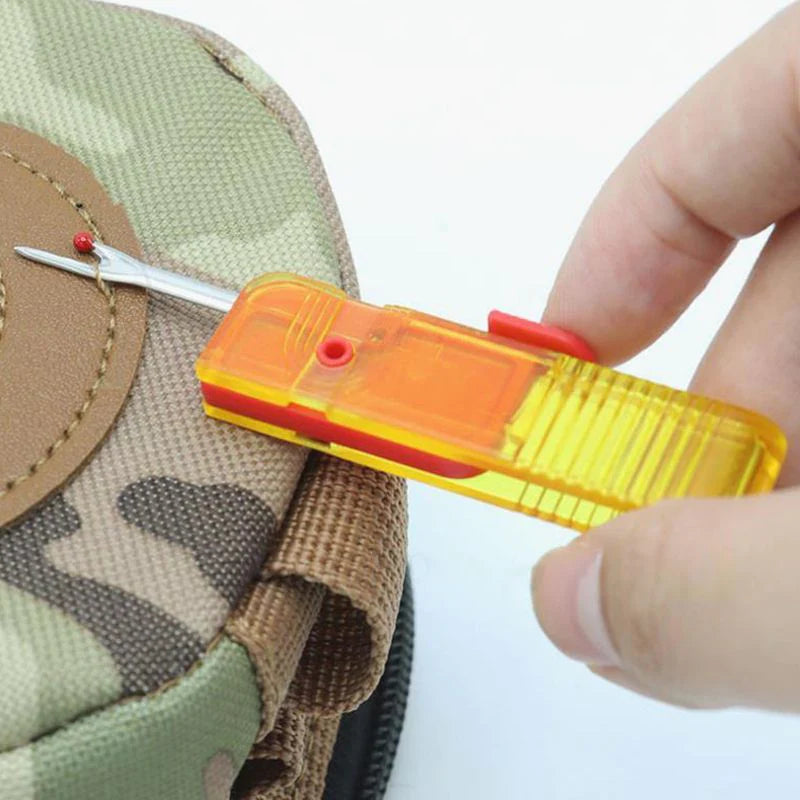 🎁Portable Folded Stitch Remover Knife💝